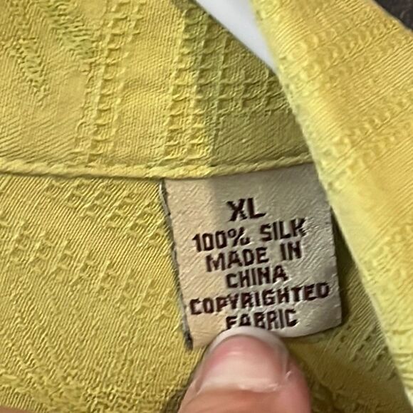 Tommy Bahama Green Short Sleeve Silk Button Front Shirt XL - Picture 3 of 4